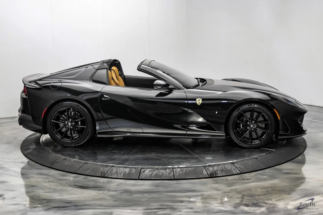 2022 Ferrari 812 GTS - Image 26 of 31