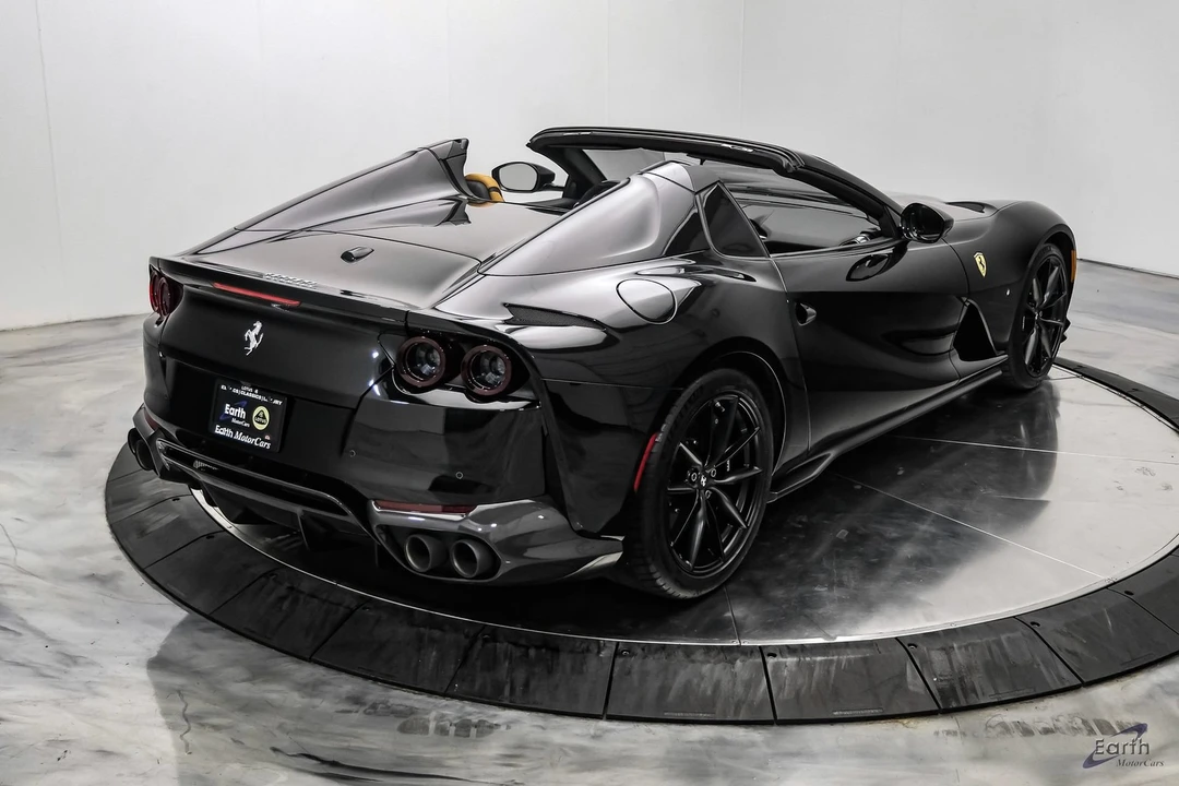2022 Ferrari 812 GTS - Image 23 of 31