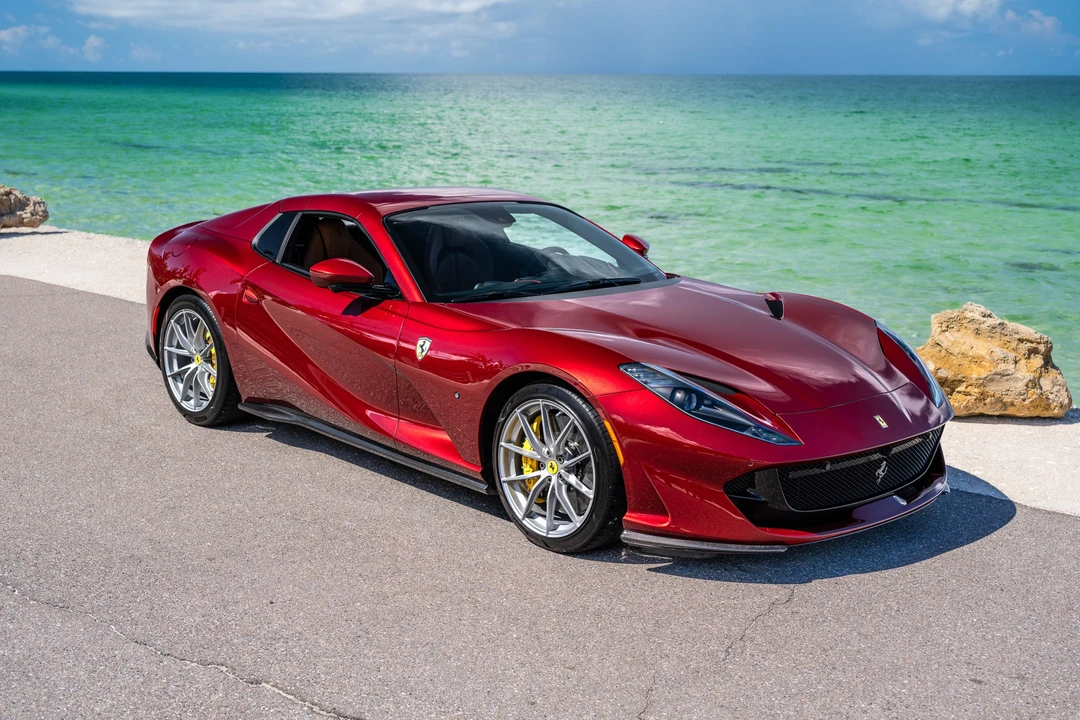 2022 Ferrari 812 GTS - Image 8 of 31