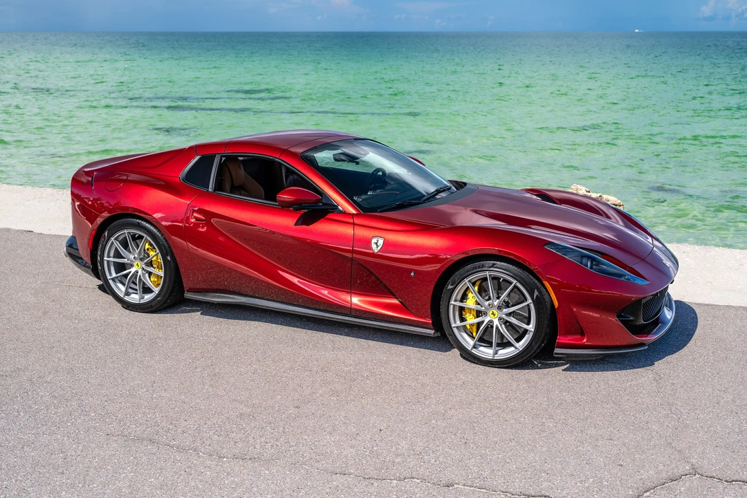2022 Ferrari 812 GTS - Image 9 of 31