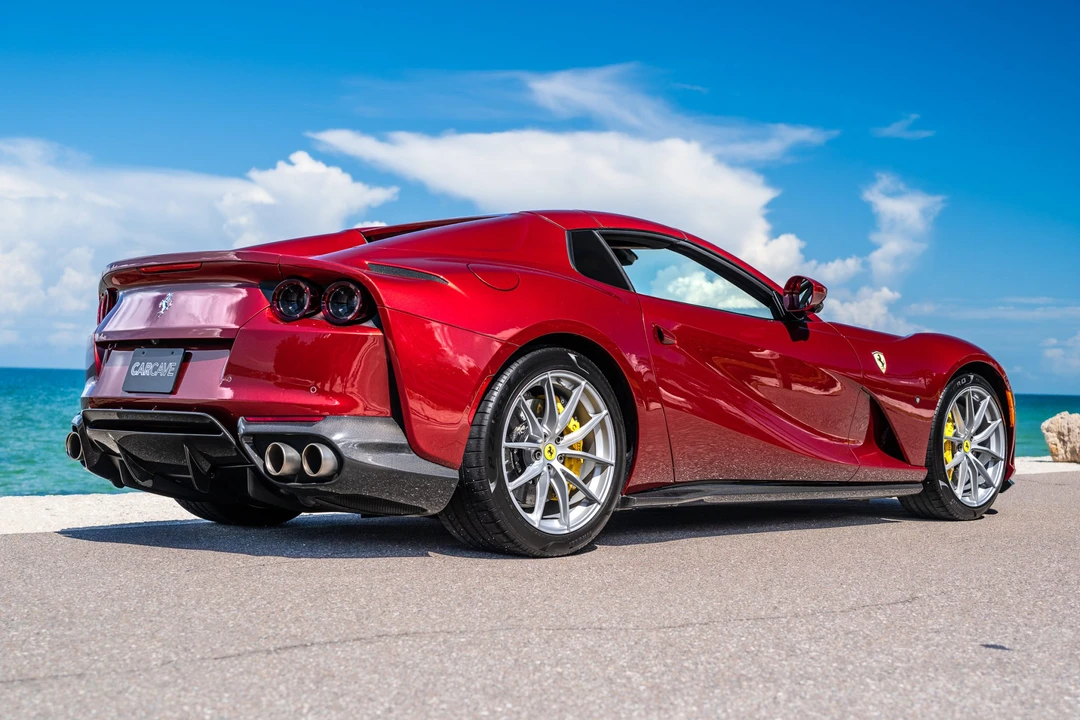 2022 Ferrari 812 GTS - Image 15 of 31