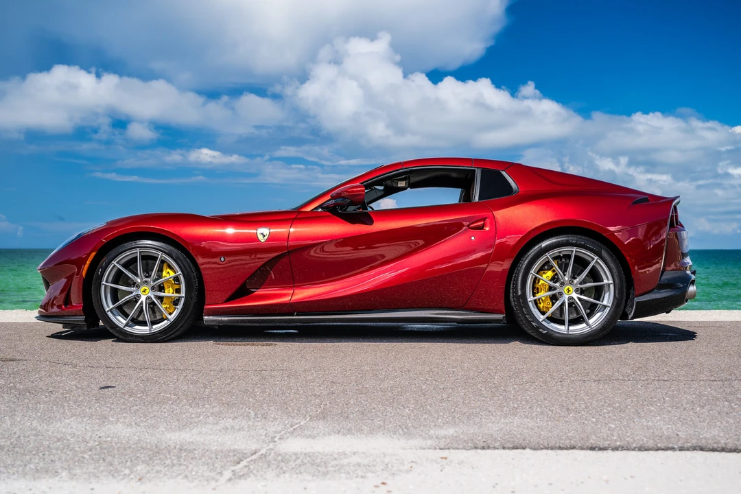 2022 Ferrari 812 GTS - Image 24 of 31