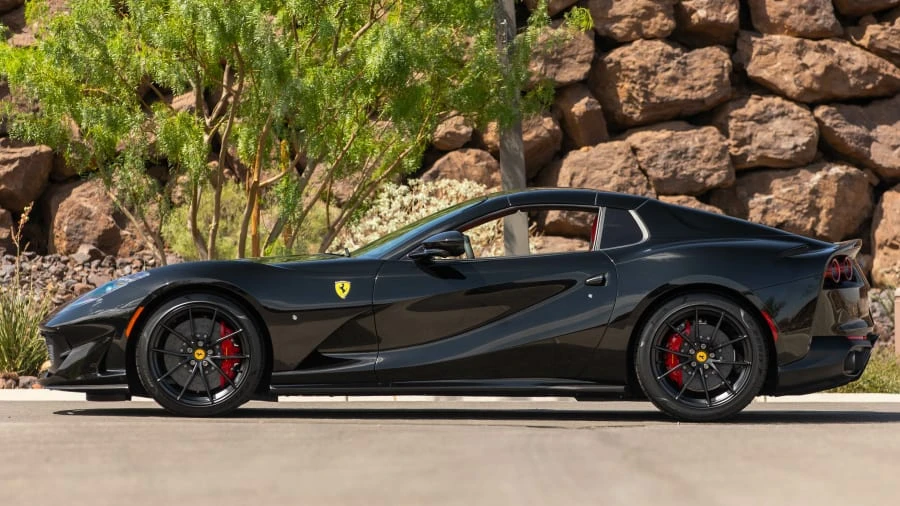 2022 Ferrari 812 GTS - Image 2 of 31