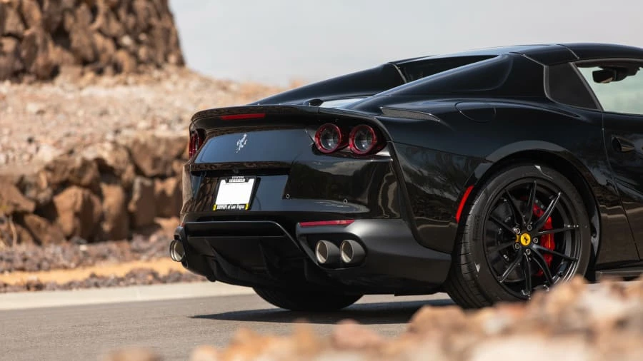 2022 Ferrari 812 GTS - Image 14 of 31