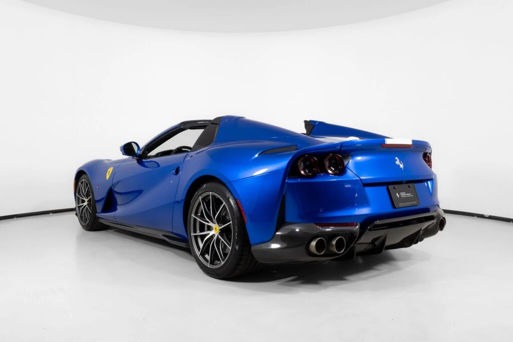 2022 Ferrari 812 GTS - Image 4 of 31
