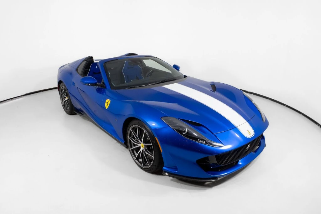 2022 Ferrari 812 GTS - Image 12 of 31