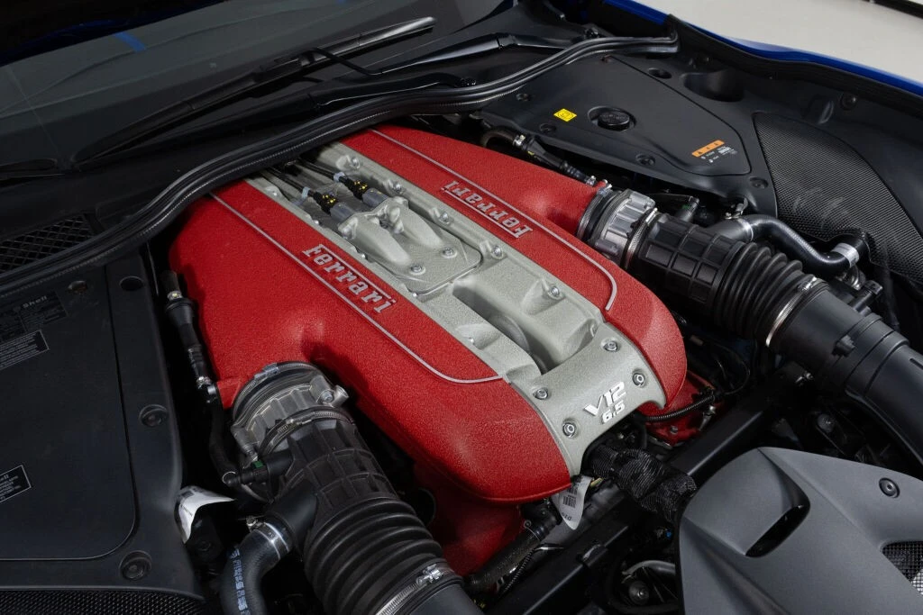 2022 Ferrari 812 GTS - Image 28 of 31