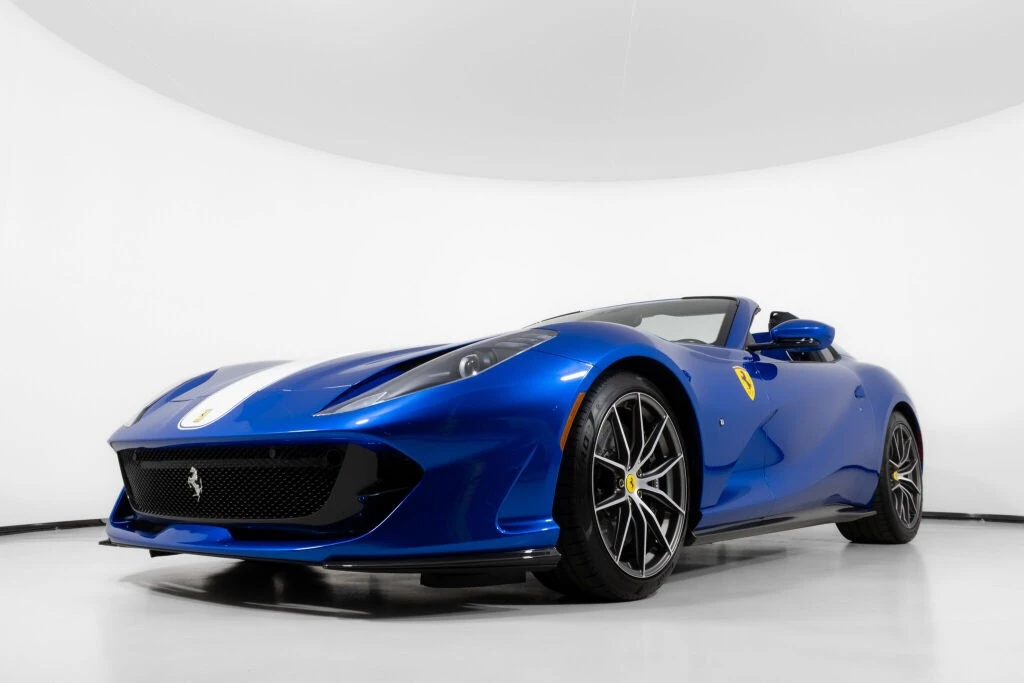 2022 Ferrari 812 GTS - Image 14 of 31