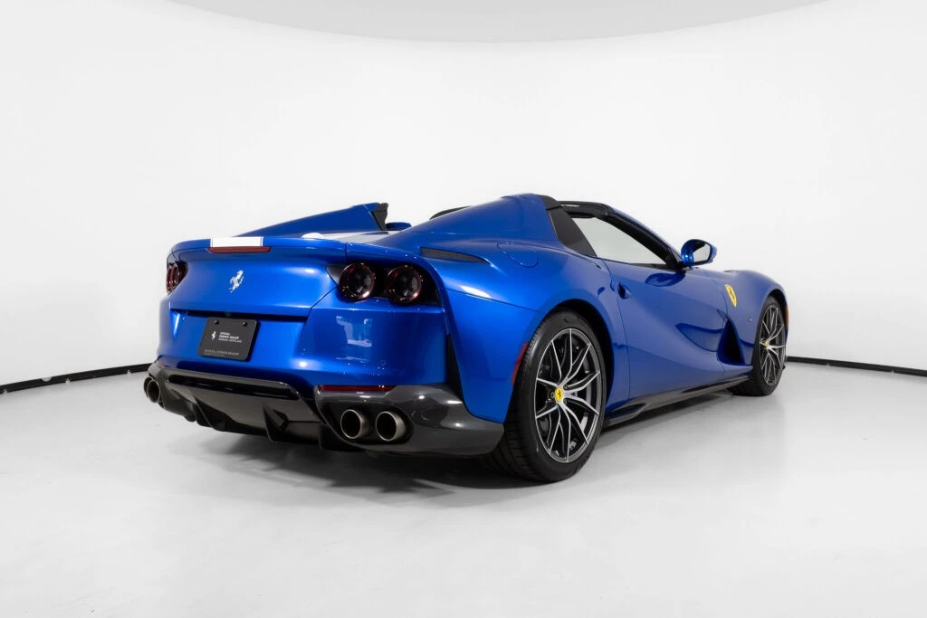 2022 Ferrari 812 GTS - Image 8 of 31