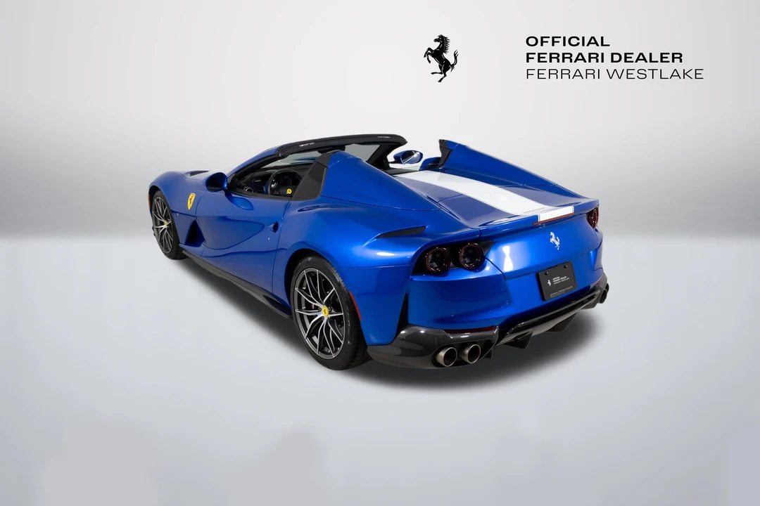 2022 Ferrari 812 GTS - Image 5 of 31