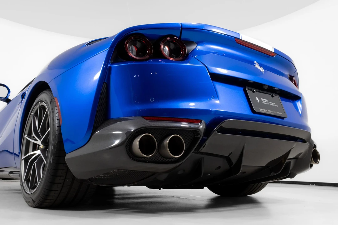 2022 Ferrari 812 GTS - Image 19 of 31