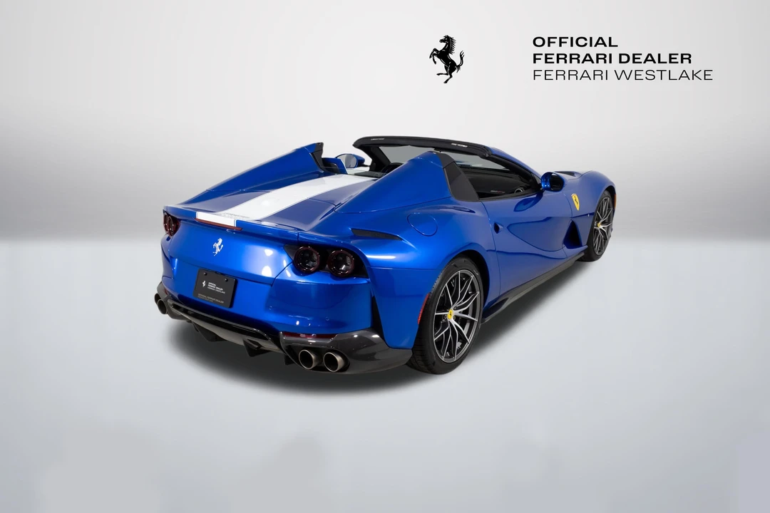 2022 Ferrari 812 GTS - Image 9 of 31