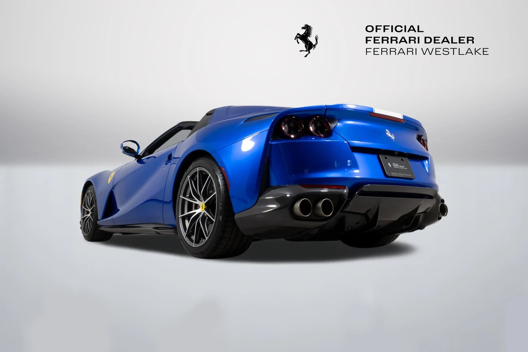 2022 Ferrari 812 GTS - Image 18 of 31