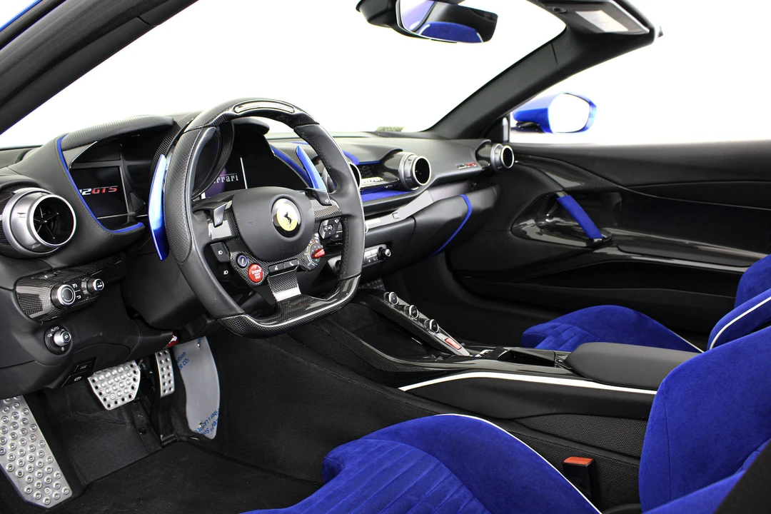 2022 Ferrari 812 GTS - Image 29 of 31