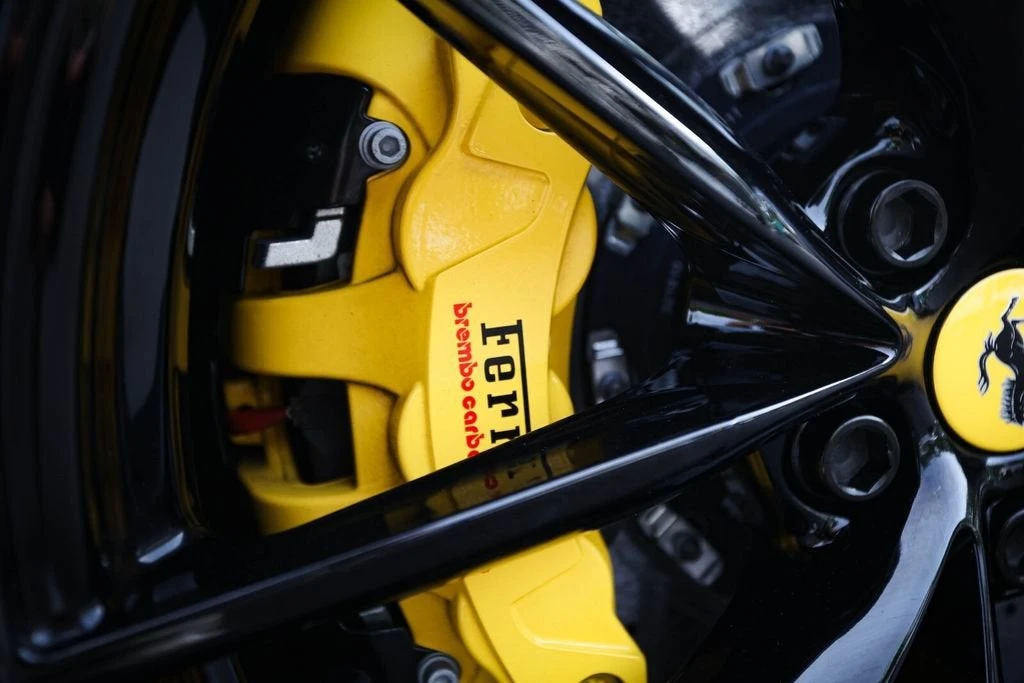 2022 Ferrari 812 GTS - Image 19 of 31