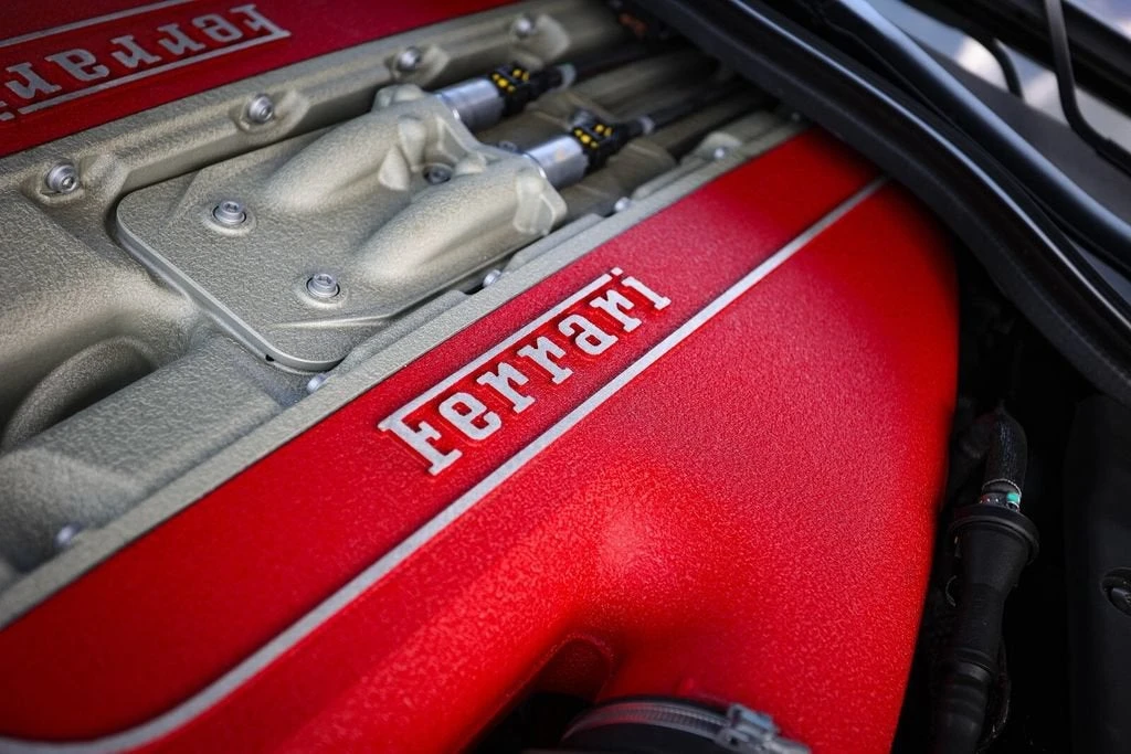 2022 Ferrari 812 GTS - Image 27 of 31