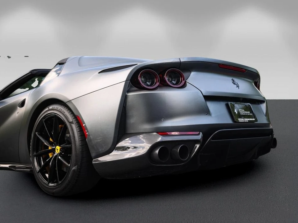 2022 Ferrari 812 GTS - Image 21 of 31