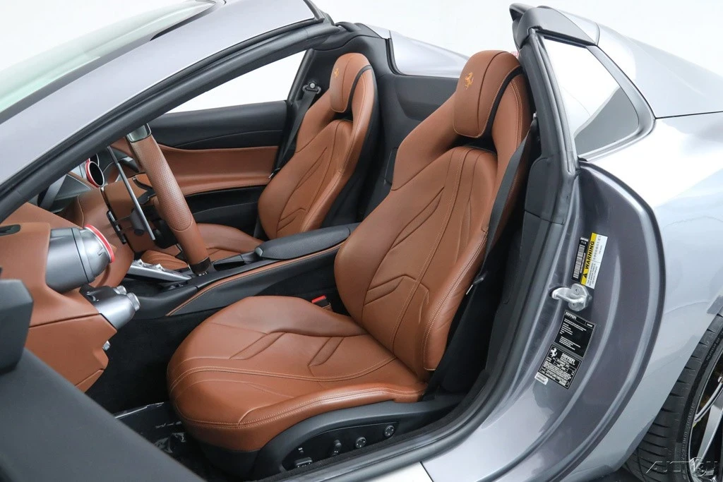 2022 Ferrari 812 GTS - Image 5 of 21