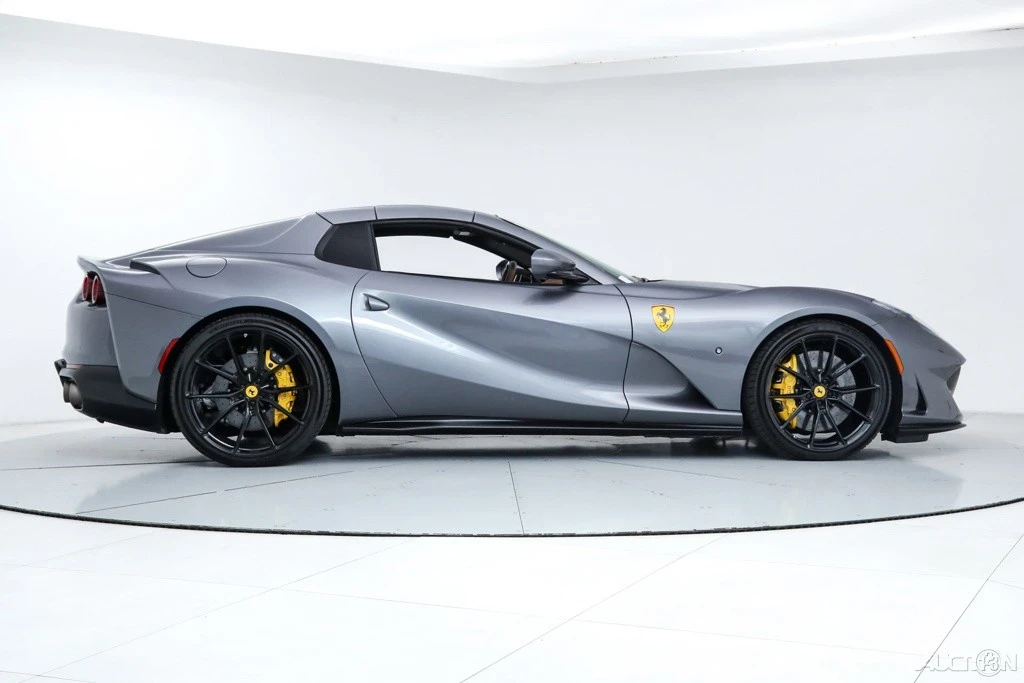 2022 Ferrari 812 GTS - Image 11 of 21