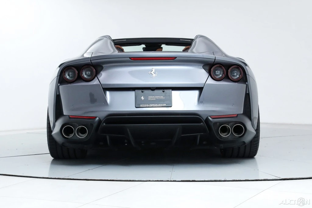 2022 Ferrari 812 GTS - Image 9 of 21