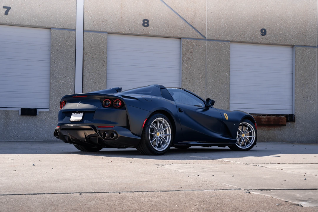 2022 Ferrari 812 GTS - Image 24 of 31