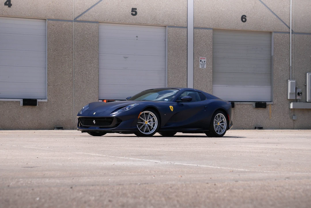 2022 Ferrari 812 GTS - Image 17 of 31