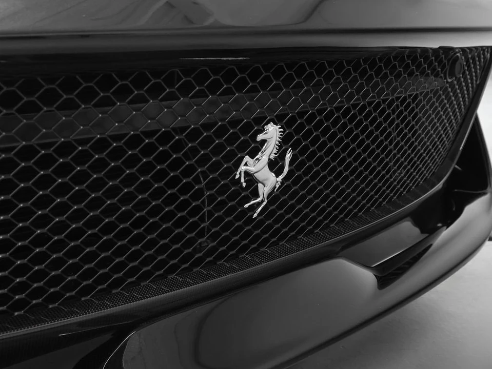 2022 Ferrari 812 GTS - Image 8 of 31