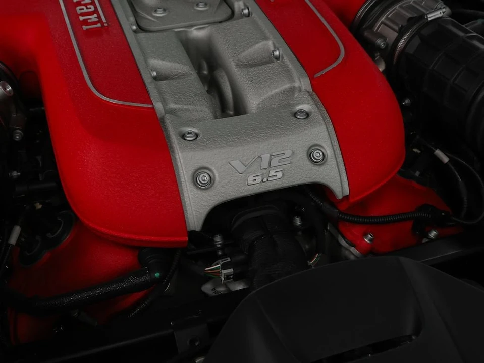 2022 Ferrari 812 GTS - Image 19 of 31