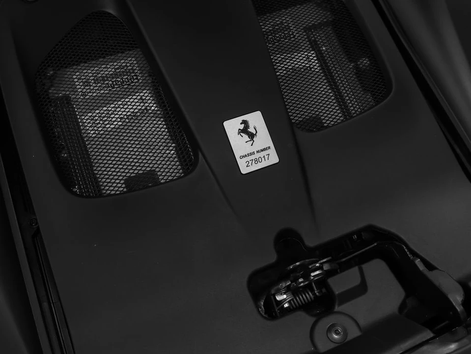2022 Ferrari 812 GTS - Image 17 of 31