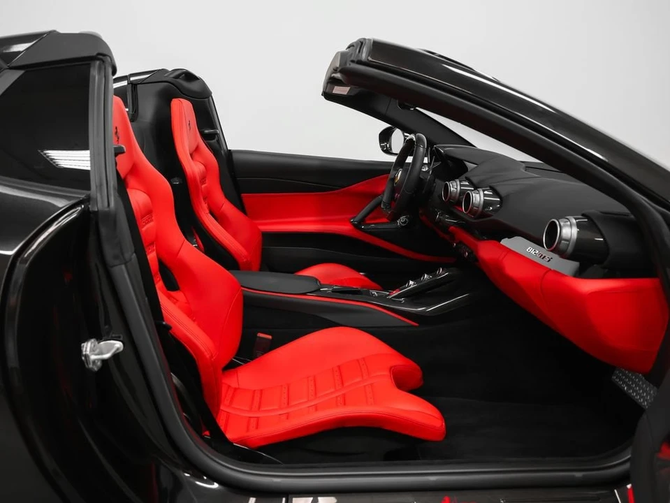 2022 Ferrari 812 GTS - Image 28 of 31