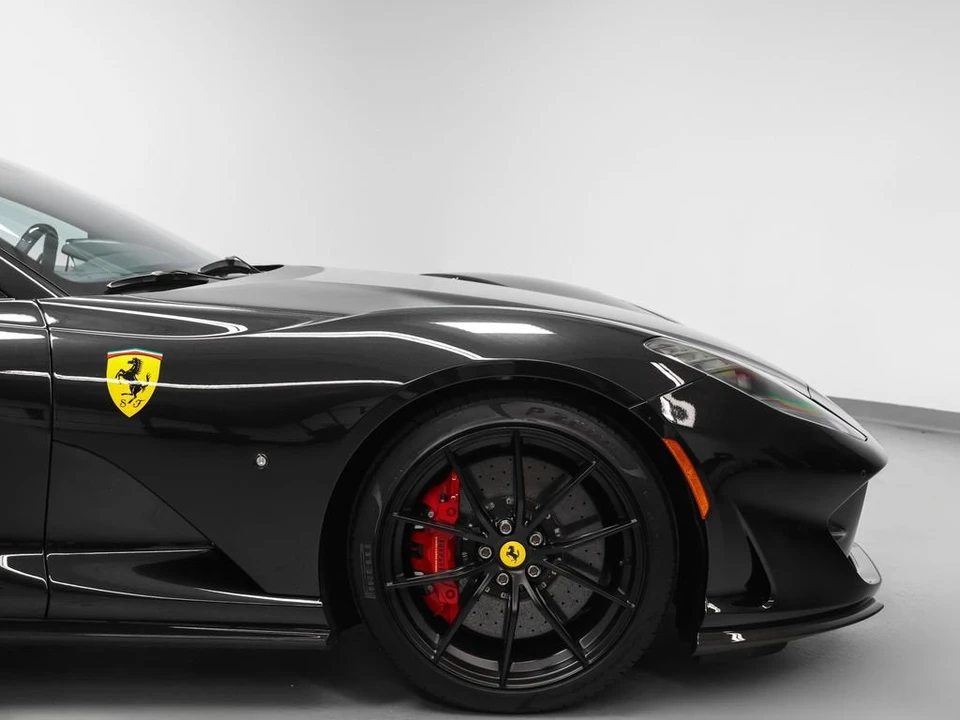 2022 Ferrari 812 GTS - Image 12 of 31