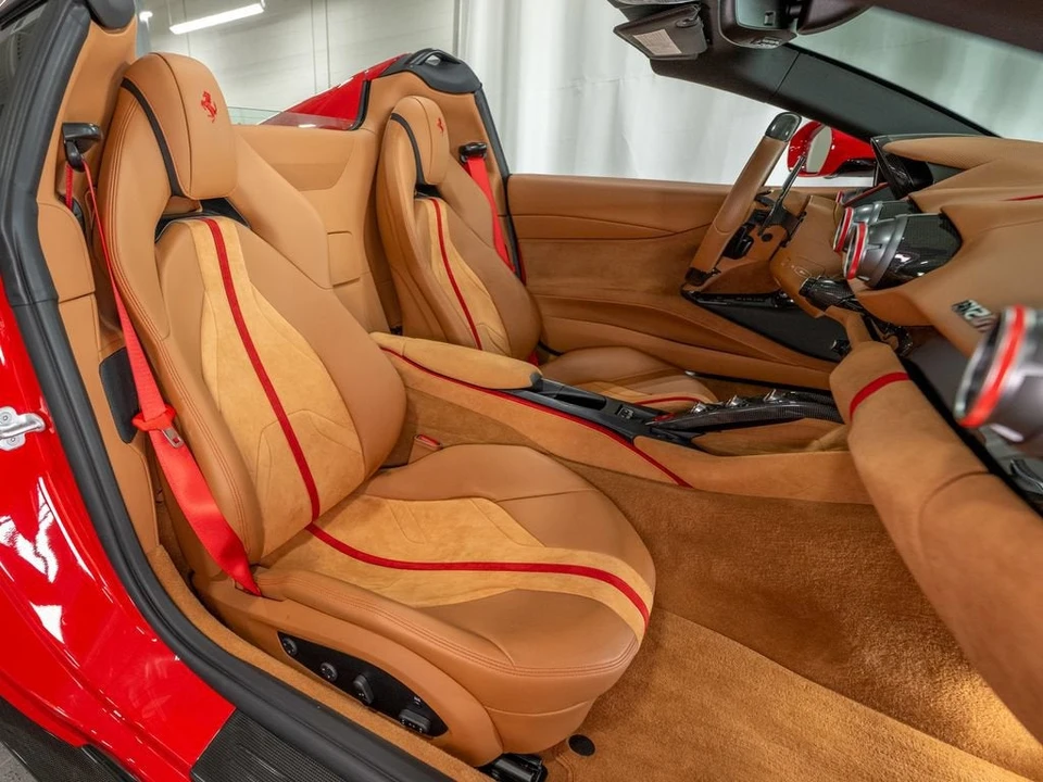 2022 Ferrari 812 GTS - Image 17 of 31