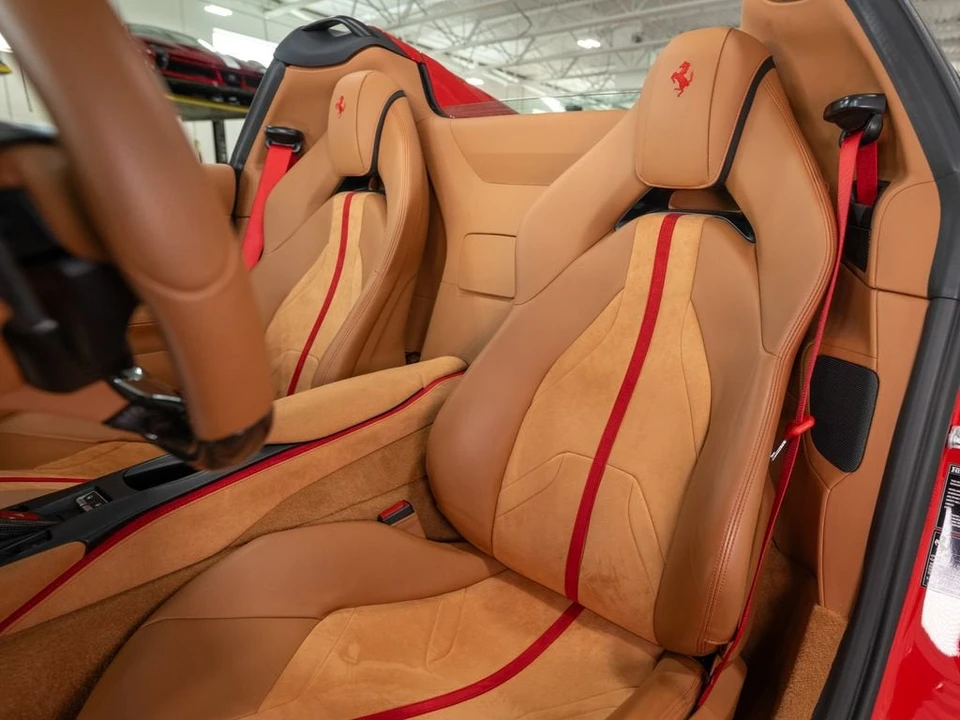 2022 Ferrari 812 GTS - Image 15 of 31