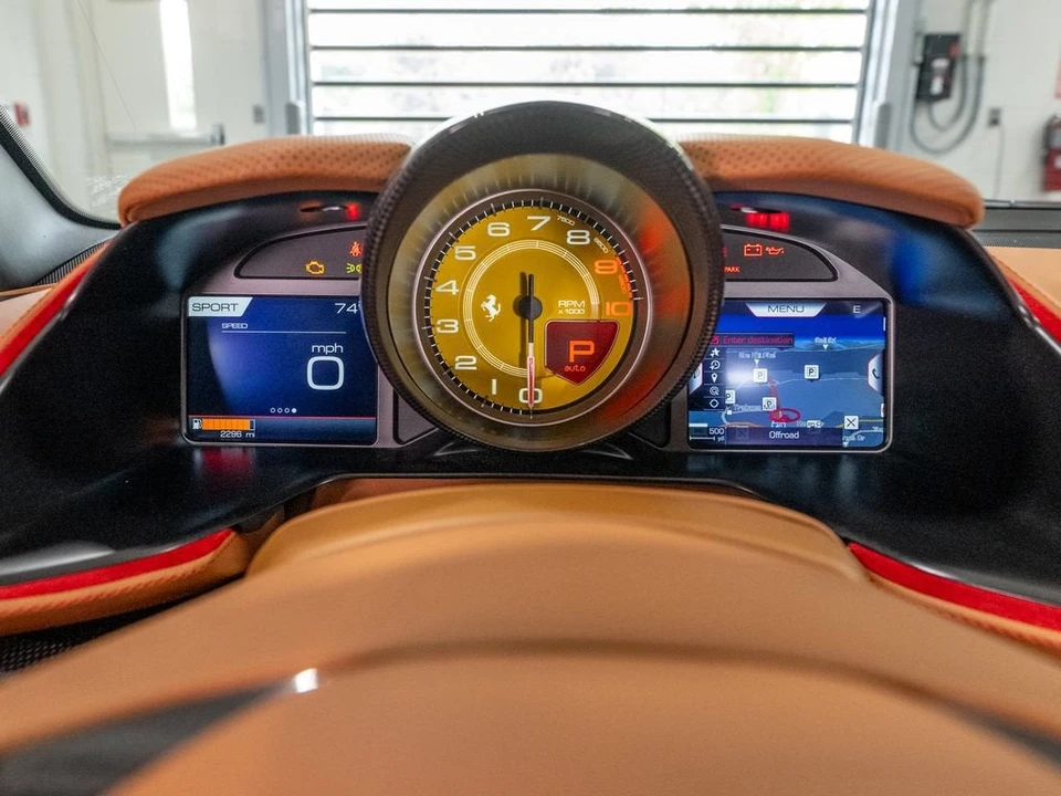 2022 Ferrari 812 GTS - Image 27 of 31