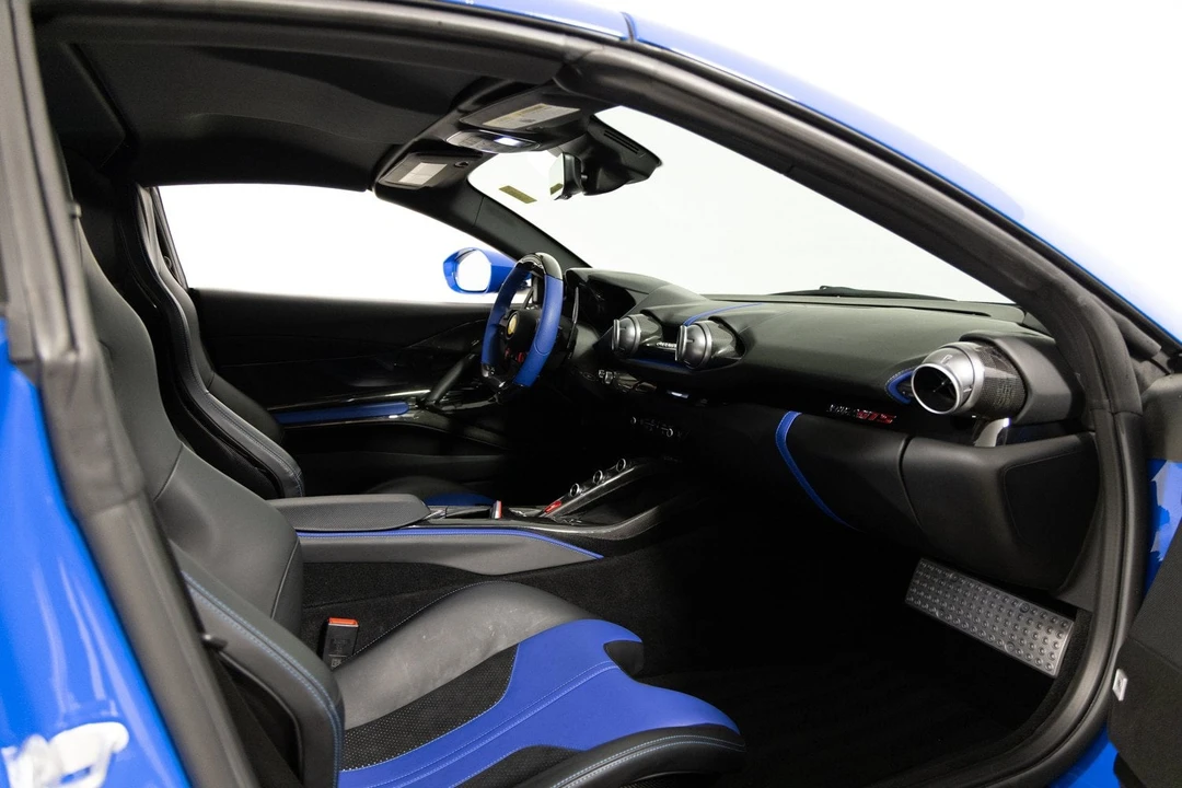 2022 Ferrari 812 GTS - Image 29 of 31