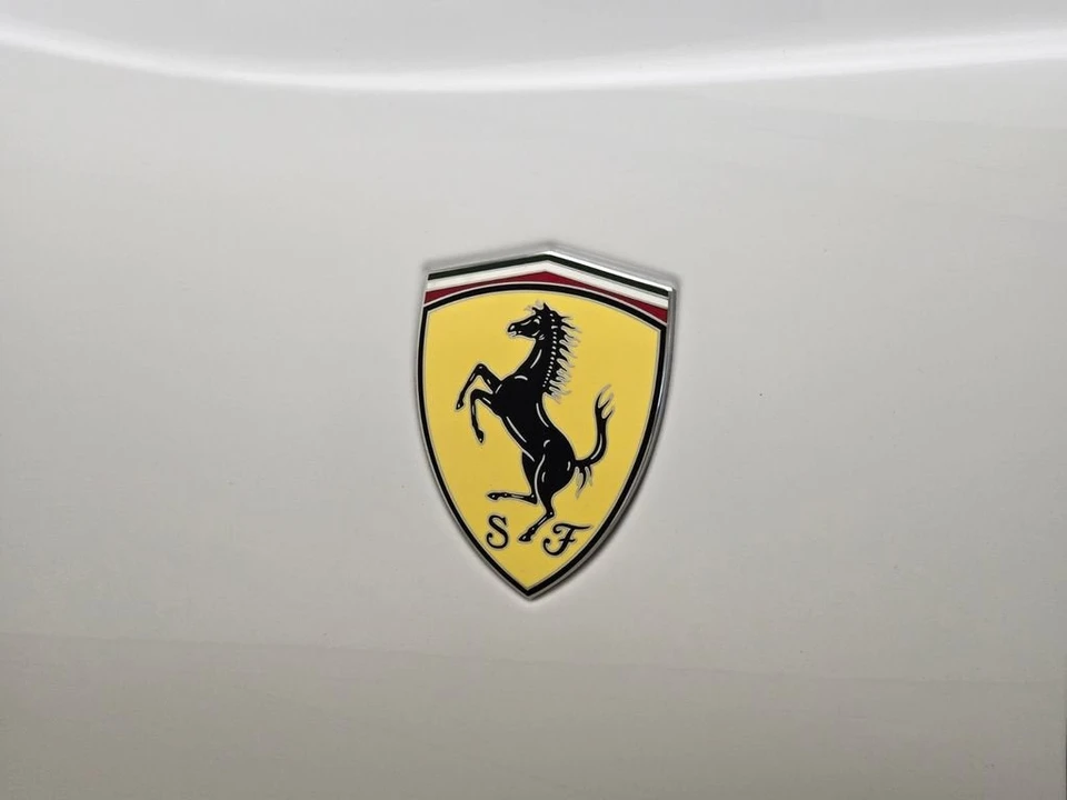 2022 Ferrari 812 GTS - Image 17 of 31