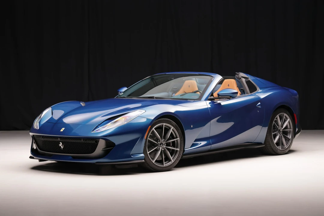 2022 Ferrari 812 GTS - Image 2 of 31