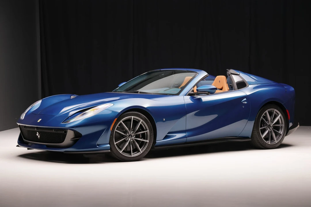 2022 Ferrari 812 GTS - Image 3 of 31