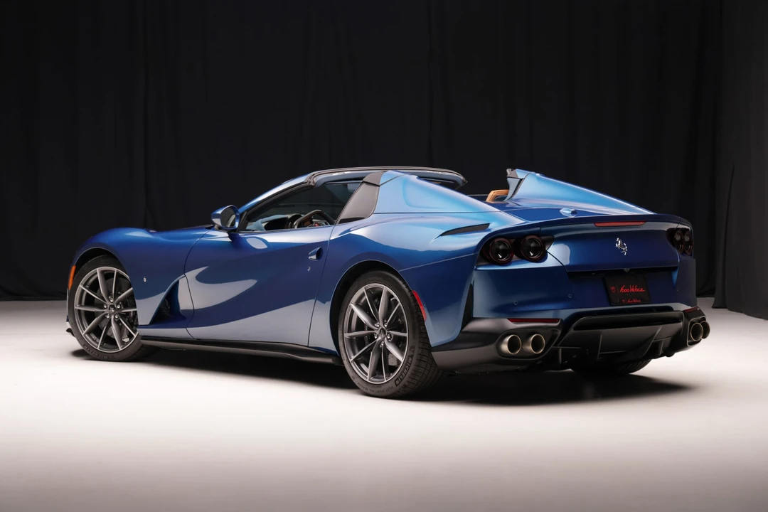 2022 Ferrari 812 GTS - Image 6 of 31