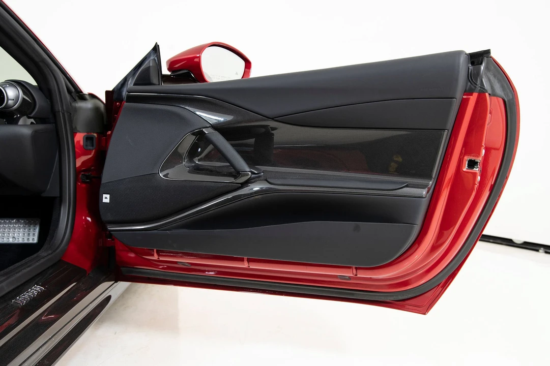 2022 Ferrari 812 GTS - Image 23 of 31