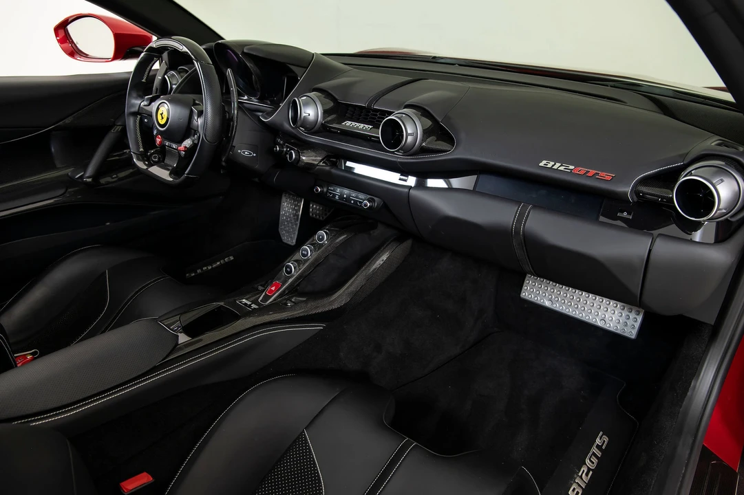2022 Ferrari 812 GTS - Image 17 of 31