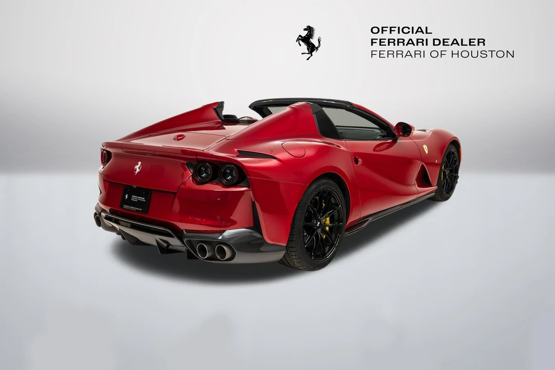 2022 Ferrari 812 GTS - Image 7 of 31