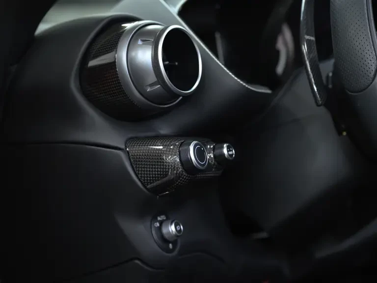 2022 Ferrari 812 GTS - Image 25 of 31