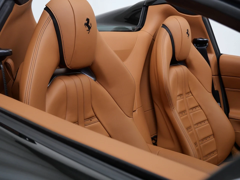 2022 Ferrari 812 GTS - Image 14 of 31