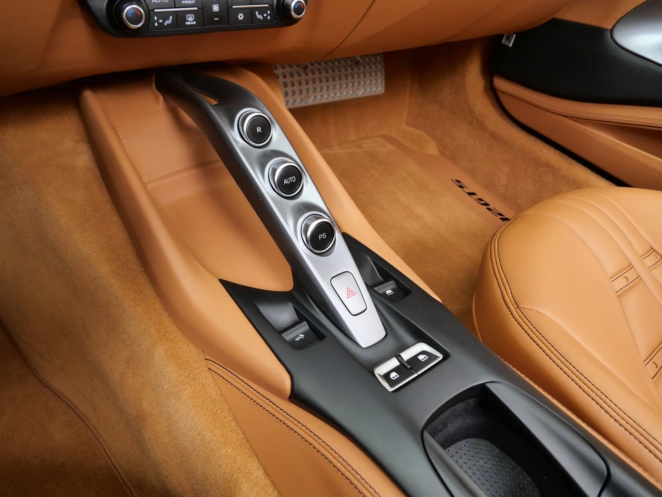 2022 Ferrari 812 GTS - Image 25 of 31