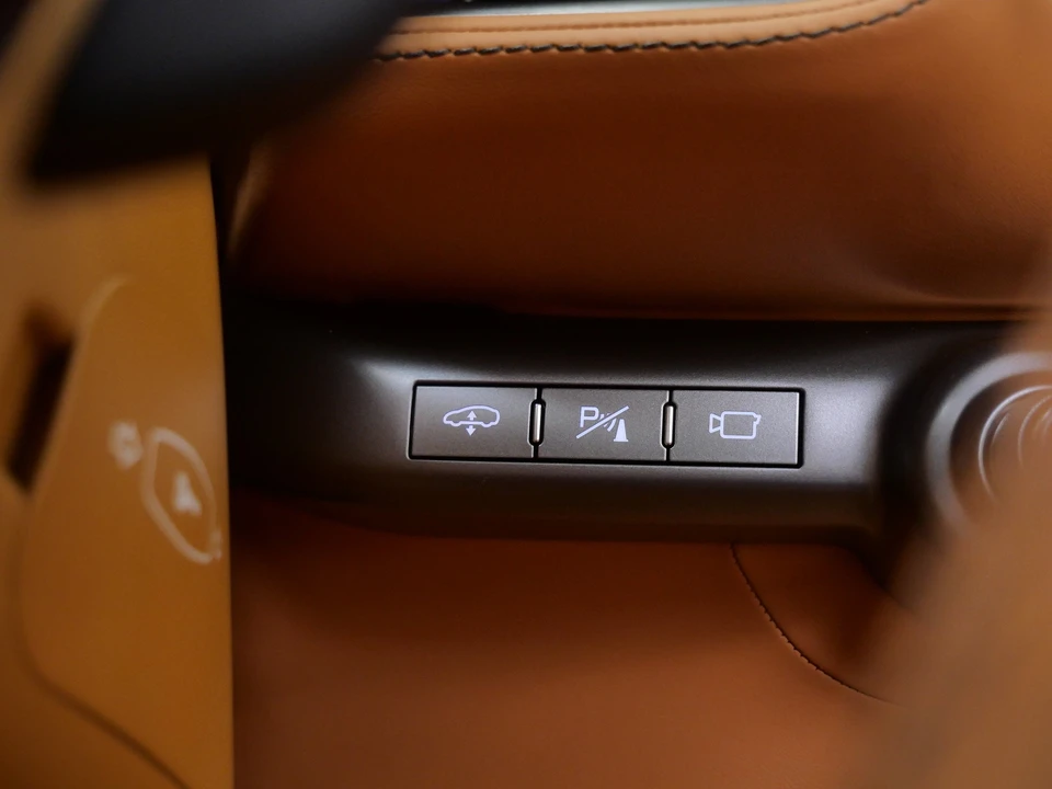 2022 Ferrari 812 GTS - Image 27 of 31