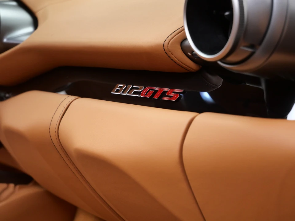 2022 Ferrari 812 GTS - Image 19 of 31