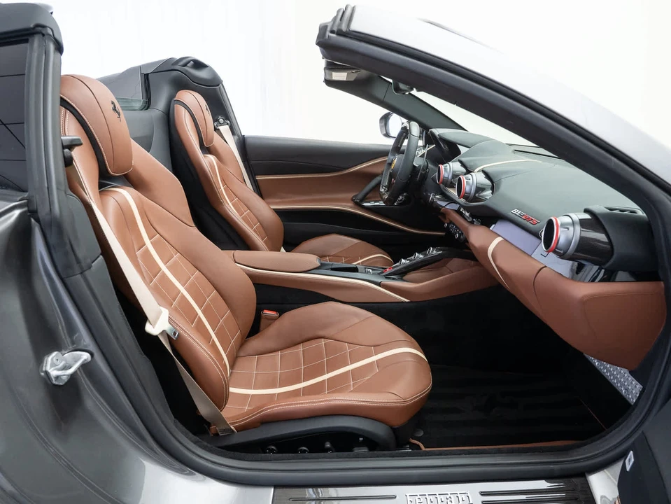 2022 Ferrari 812 GTS - Image 10 of 31