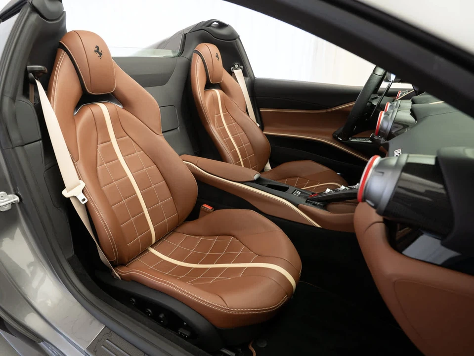 2022 Ferrari 812 GTS - Image 14 of 31