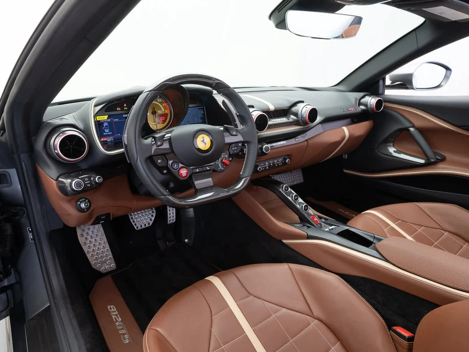 2022 Ferrari 812 GTS - Image 12 of 31